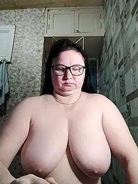 Holly-69 online show from May 30, 2026, 9:50 am