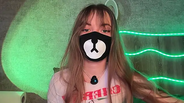 Your Little Bear online show from June 25, 2026, 2:44 am