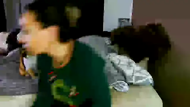 snowpanter online show from February 5, 2025, 7:20 pm