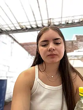 imlindapink online show from January 20, 2025, 3:28 pm