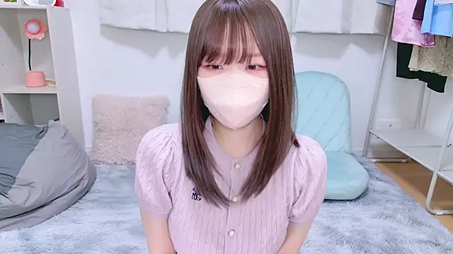 328 mitsuha online show from February 7, 2025, 12:17 pm