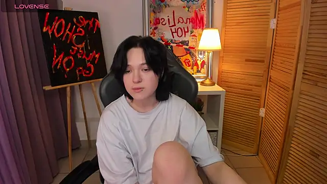 fiamoory online show from January 12, 2025, 7:21 am