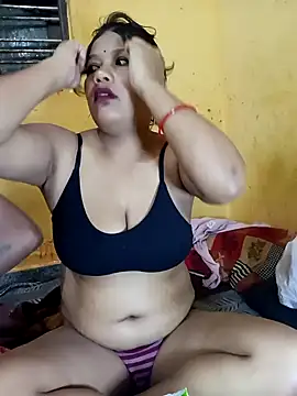 Radhikadavi879 online show from January 19, 2025, 11:53 pm