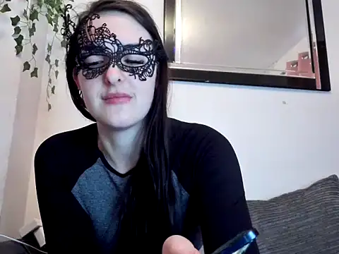 Snapshot of LexiSnowUK chatting on February 13, 2025, 9:41 am LexiSnowUK online show from February 13, 2025, 9:41 am