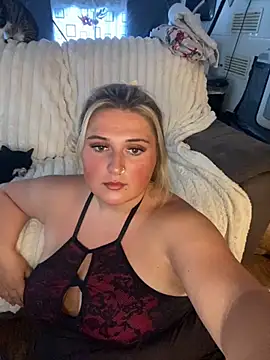 mimiprincessxoox online show from September 22, 2025, 5:15 pm