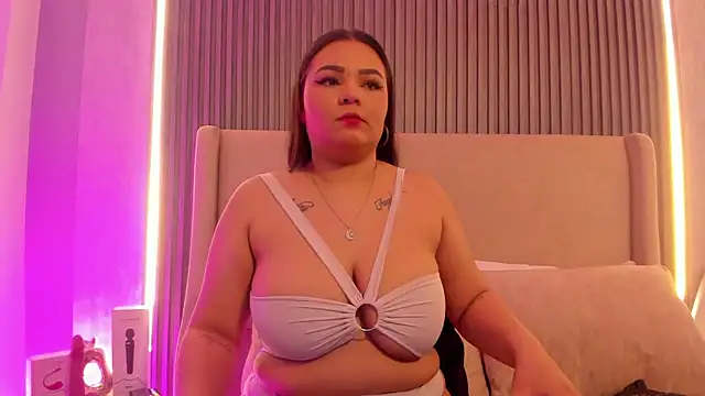 KatyaPittman online show from October 6, 2025, 7:33 pm