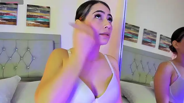 samanthasweeth online show from January 6, 2025, 1:41 pm