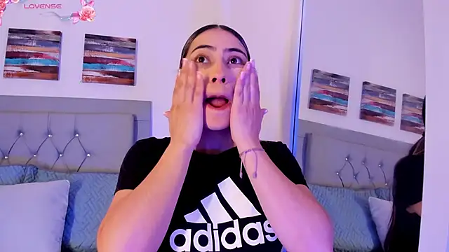 samanthasweeth online show from February 25, 2025, 1:28 pm