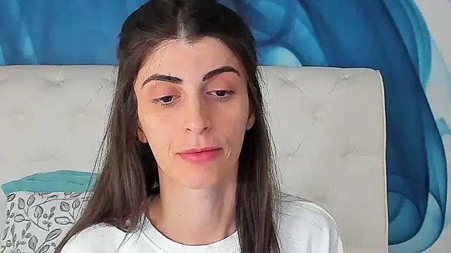 SkinnyDolly online show from July 22, 2026, 3:48 pm