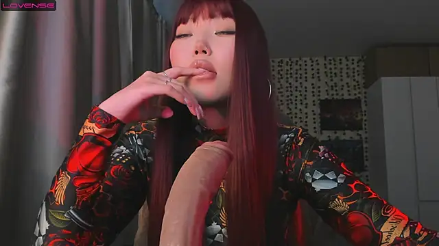 Snapshot of uko_sa chatting on September 17, 2025, 3:35 pm uko sa online show from September 17, 2025, 3:35 pm