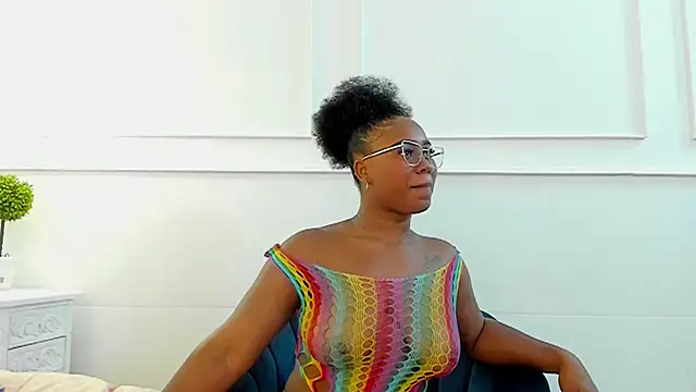 Abril Storm online show from January 29, 2025, 5:19 am