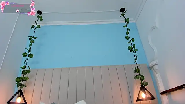 JulianaWaldo online show from March 22, 2025, 9:42 pm