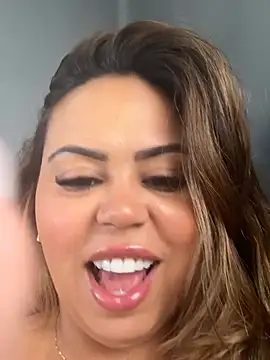 lariic online show from April 8, 2026, 6:08 pm