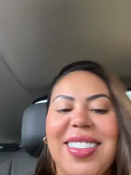 lariic online show from June 3, 2026, 1:57 pm
