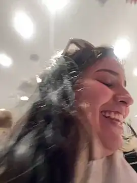 Snapshot of ARITOO_ chatting on January 14, 2025, 10:55 pm ARITOO online show from January 14, 2025, 10:55 pm