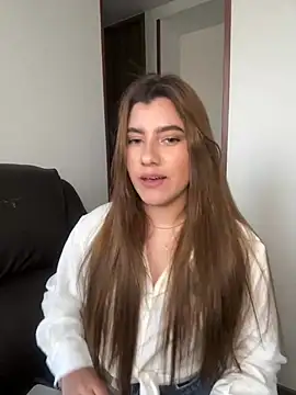 Snapshot of ARITOO_ chatting on February 9, 2025, 10:32 pm ARITOO online show from February 9, 2025, 10:32 pm