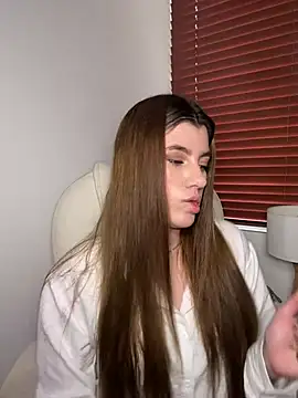 Snapshot of ARITOO_ chatting on February 23, 2025, 8:11 pm ARITOO online show from February 23, 2025, 8:11 pm