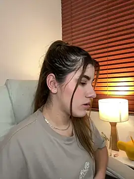 Snapshot of ARITOO_ chatting on March 9, 2025, 6:50 am ARITOO online show from March 9, 2025, 6:50 am