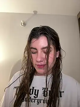 Snapshot of ARITOO_ chatting on March 12, 2025, 3:24 am ARITOO online show from March 12, 2025, 3:24 am