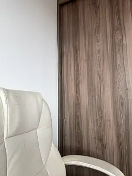 Snapshot of ARITOO_ chatting on March 16, 2025, 3:50 pm ARITOO online show from March 16, 2025, 3:50 pm