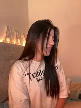 Snapshot of ARITOO_ chatting on October 28, 2025, 5:44 am ARITOO online show from October 28, 2025, 5:44 am