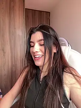 Snapshot of ARITOO_ chatting on December 14, 2025, 6:45 pm ARITOO online show from December 14, 2025, 6:45 pm