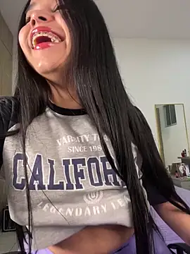 AuroraFiore online show from February 28, 2026, 1:50 am