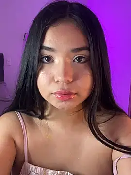 Snapshot of AuroraFiore chatting on July 15, 2026, 1:33 am AuroraFiore online show from July 15, 2026, 1:33 am