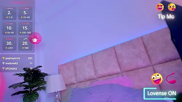 Snapshot of Doyeon_Dae chatting on February 3, 2025, 6:02 am Doyeon Dae online show from February 3, 2025, 6:02 am