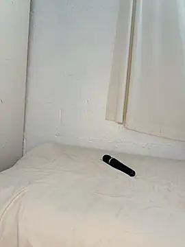 Snapshot of contagiousqueen chatting on April 12, 2026, 1:05 pm contagiousqueen online show from April 12, 2026, 1:05 pm