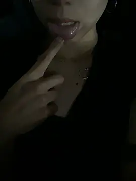 kittyprettybby online show from January 10, 2026, 7:59 pm