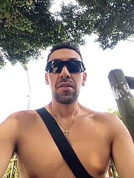 dantedesirexx online show from January 9, 2025, 5:33 pm