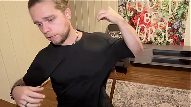 Snapshot of DaddydayDrinkzz chatting on November 2, 2025, 5:54 am DaddydayDrinkzz online show from November 2, 2025, 5:54 am