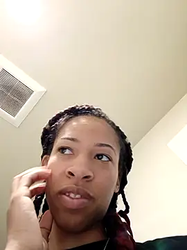 Snapshot of lightskinnbrazzy chatting on March 20, 2025, 8:51 pm lightskinnbrazzy online show from March 20, 2025, 8:51 pm