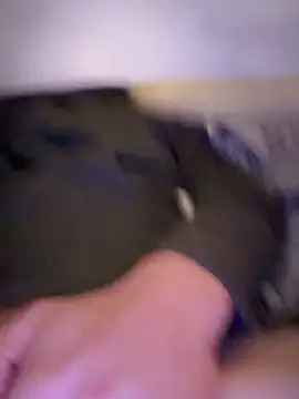 Snapshot of devinshd chatting on November 2, 2025, 1:24 pm devinshd online show from November 2, 2025, 1:24 pm