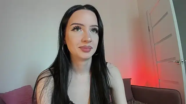 Snapshot of flora_off chatting on July 5, 2026, 7:48 am flora off online show from July 5, 2026, 7:48 am