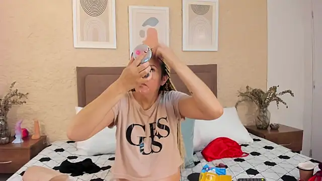 CarolinaGlamour online show from October 11, 2025, 2:55 am