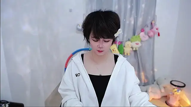 Snapshot of Fan_ting chatting on October 23, 2025, 2:33 am Fan ting online show from October 23, 2025, 2:33 am