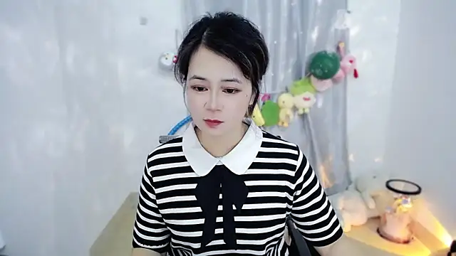 Snapshot of Fan_ting chatting on December 14, 2025, 2:50 am Fan ting online show from December 14, 2025, 2:50 am