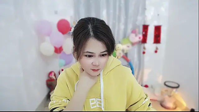 Snapshot of Fan_ting chatting on March 4, 2026, 4:40 am Fan ting online show from March 4, 2026, 4:40 am