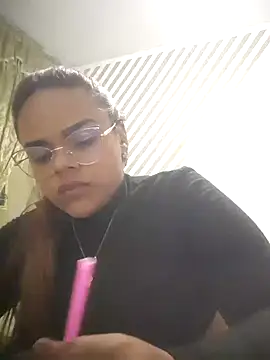 Evabigass online show from February 3, 2025, 11:05 pm