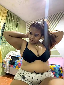 Evabigass online show from September 21, 2025, 4:52 pm