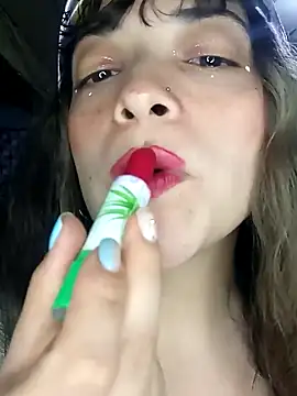 Elvishcassie  online show from December 23, 2024, 2:45 am