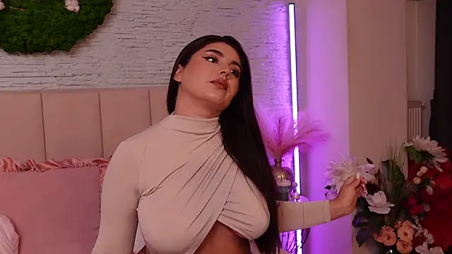 RachelSwaan online show from September 21, 2025, 5:31 am