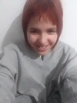 Sweetcatxx online show from December 14, 2024, 2:23 am