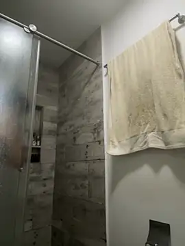 siri duque online show from March 12, 2026, 1:23 am