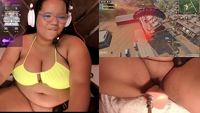 MhiaRey online show from October 18, 2025, 2:07 pm