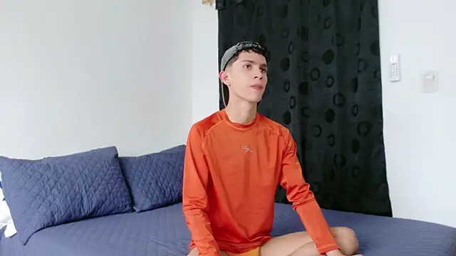 Noah tyler  online show from November 26, 2025, 5:36 pm