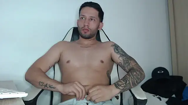 Snapshot of maxXximo777 chatting on January 29, 2025, 9:17 pm maxXximo777 online show from January 29, 2025, 9:17 pm