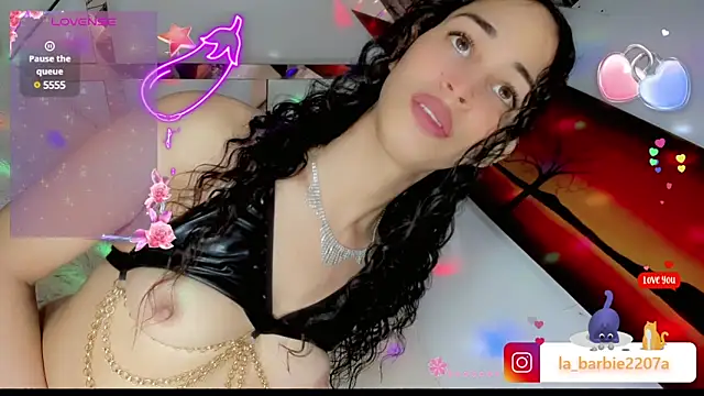 Snapshot of barbiedolls_x chatting on March 4, 2025, 8:02 am barbiedolls x online show from March 4, 2025, 8:02 am